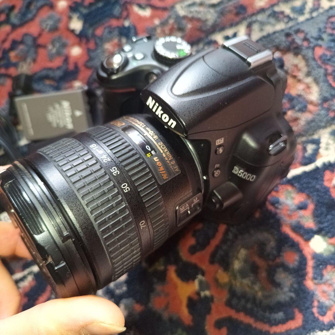 Nikon D5000 DX 18-70MM F3.5-4.5 (4249枚)