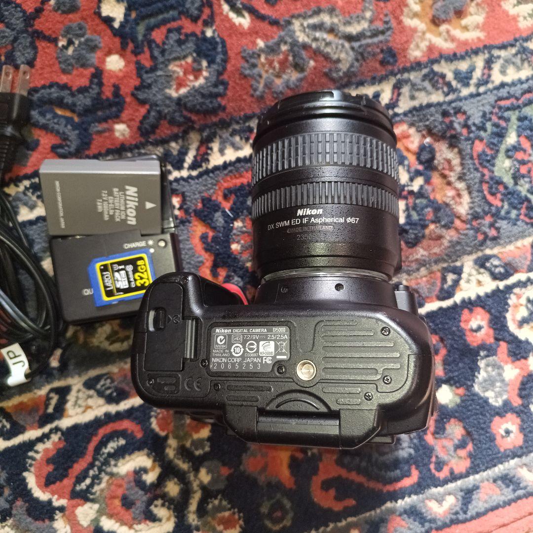 Nikon D5000 DX 18-70MM F3.5-4.5 (4249枚)