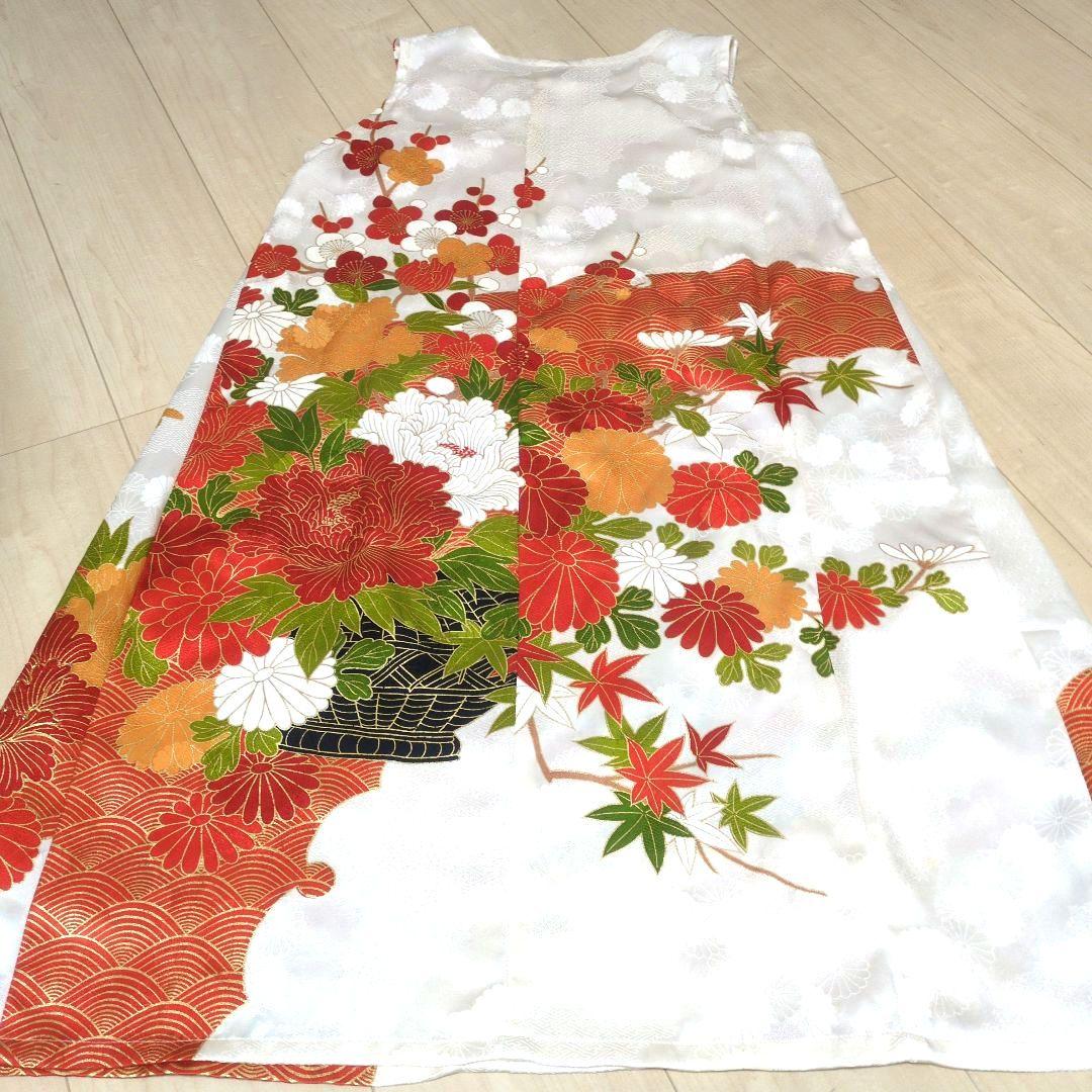 正絹 オフホワイト 牡丹、菊、梅 振袖リメイクドレス