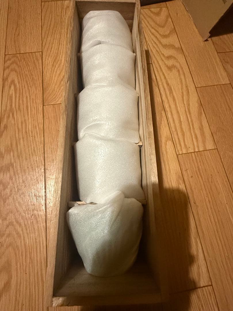 深川製磁　百年庵　笹青磁見込み山水