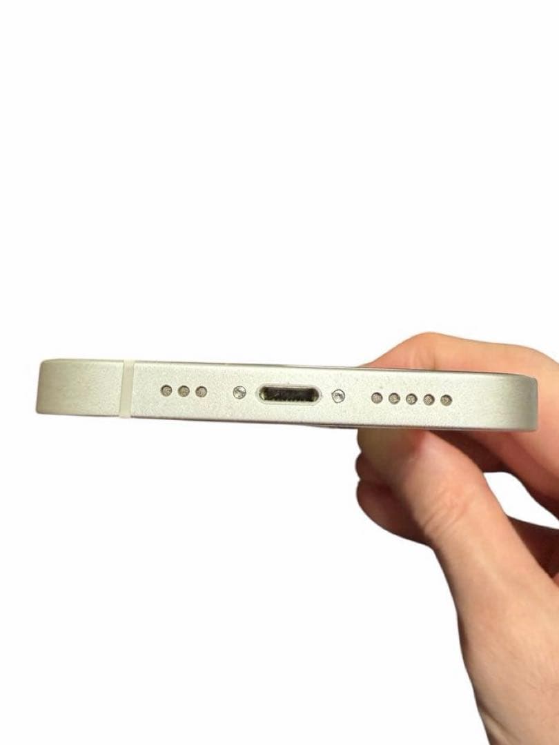 Apple iPhone 13 スターライト 本体　128GB