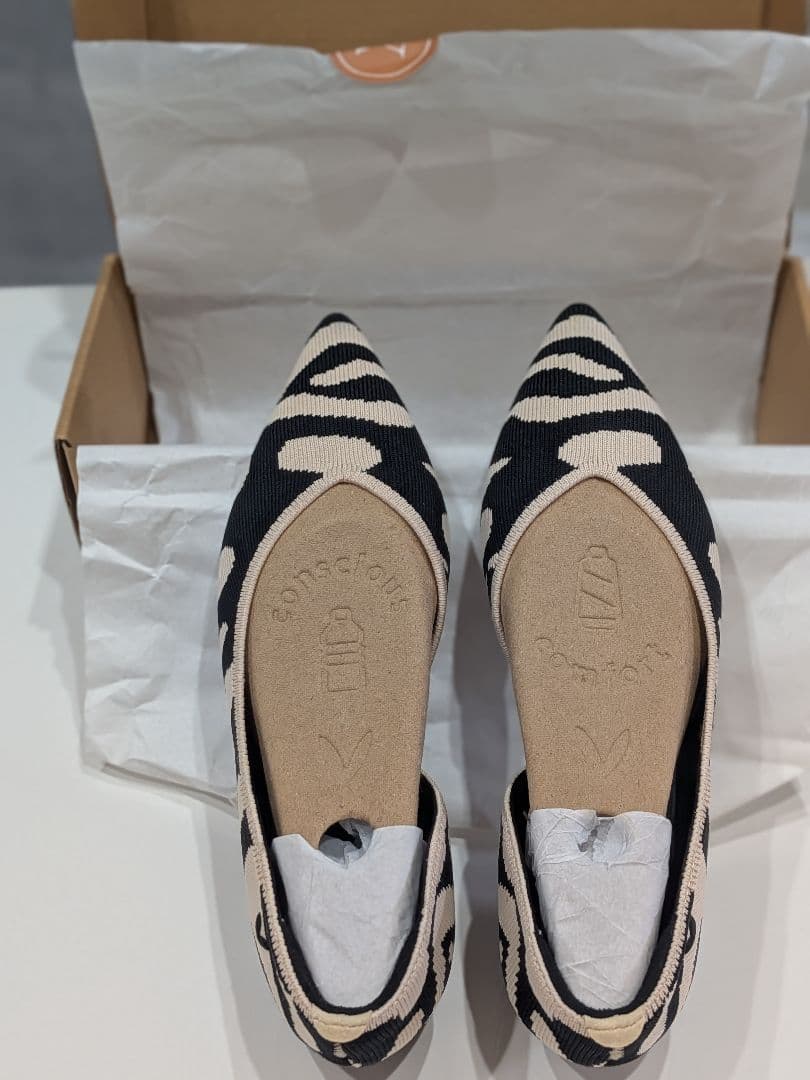 【試し履きのみ✨】箱ありVIVAIA ポインテッドトゥ フラットシューズ