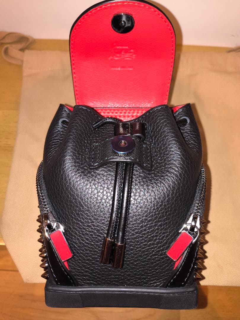 クリスチャンルブタン　エクスプローラーファンク　キーリング