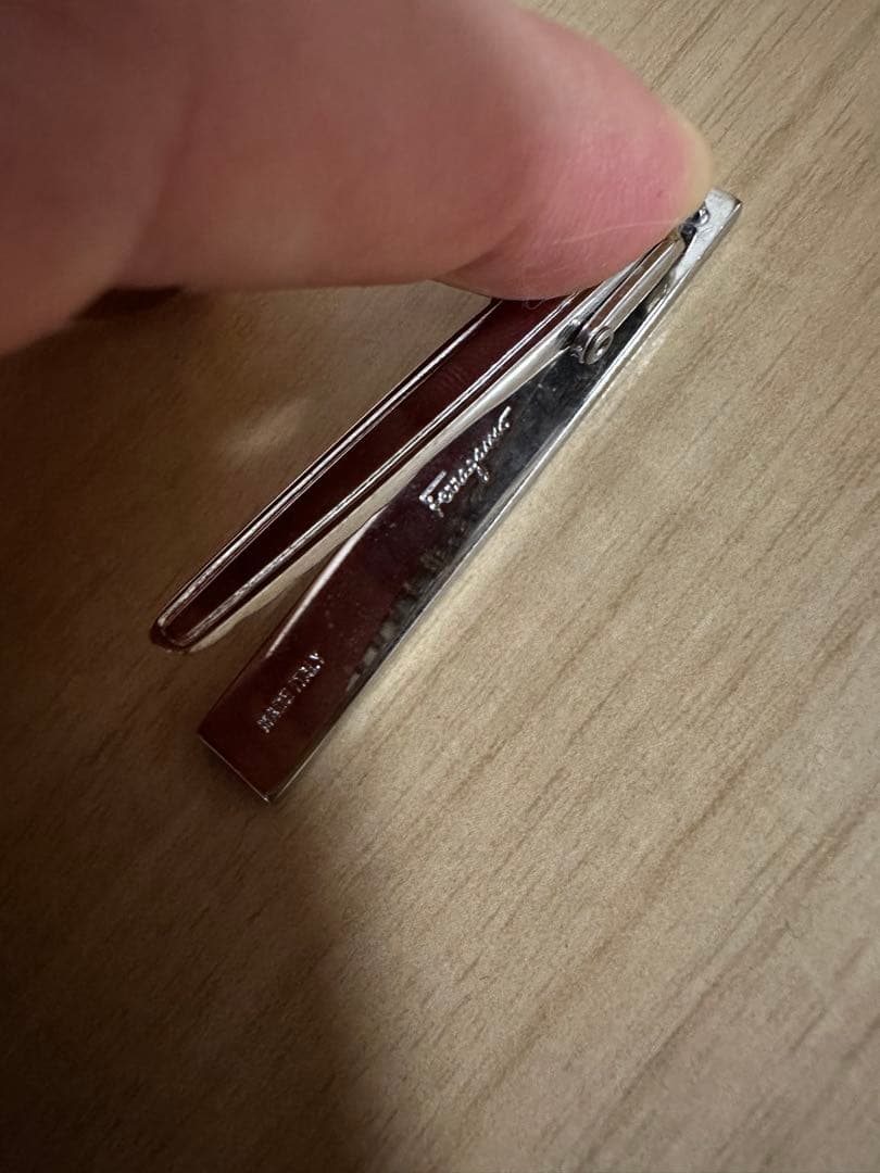 フェラガモ　シルバー ネクタイピン