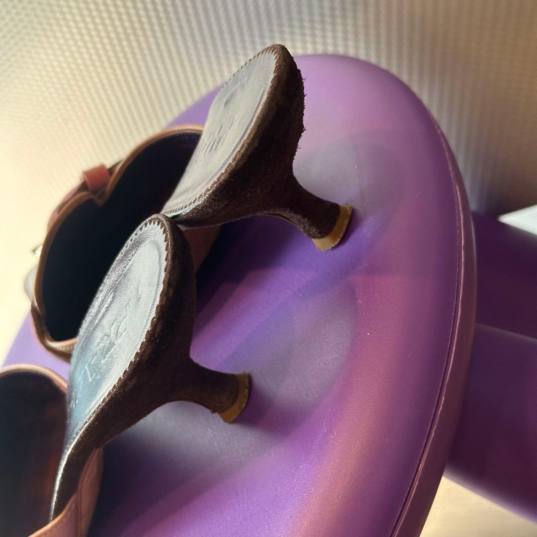 PRADA プラダ ポインテッドトゥミュール