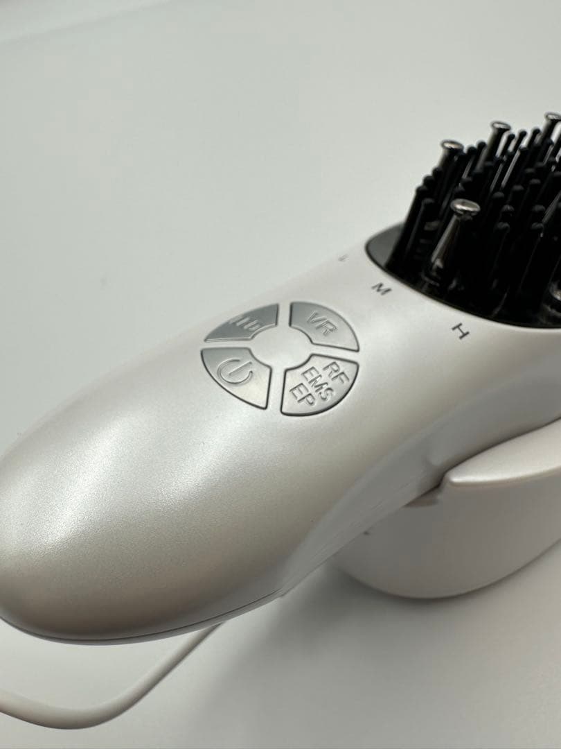 【美品・ほぼ未使用】DoRAISE ドゥライズ 電気リフトブラシ