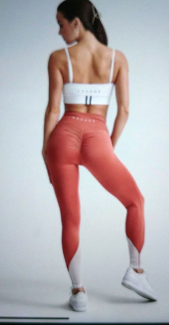 (プロフ必読)sallyクロノス ヒップアップレギンスMテラコッタ色