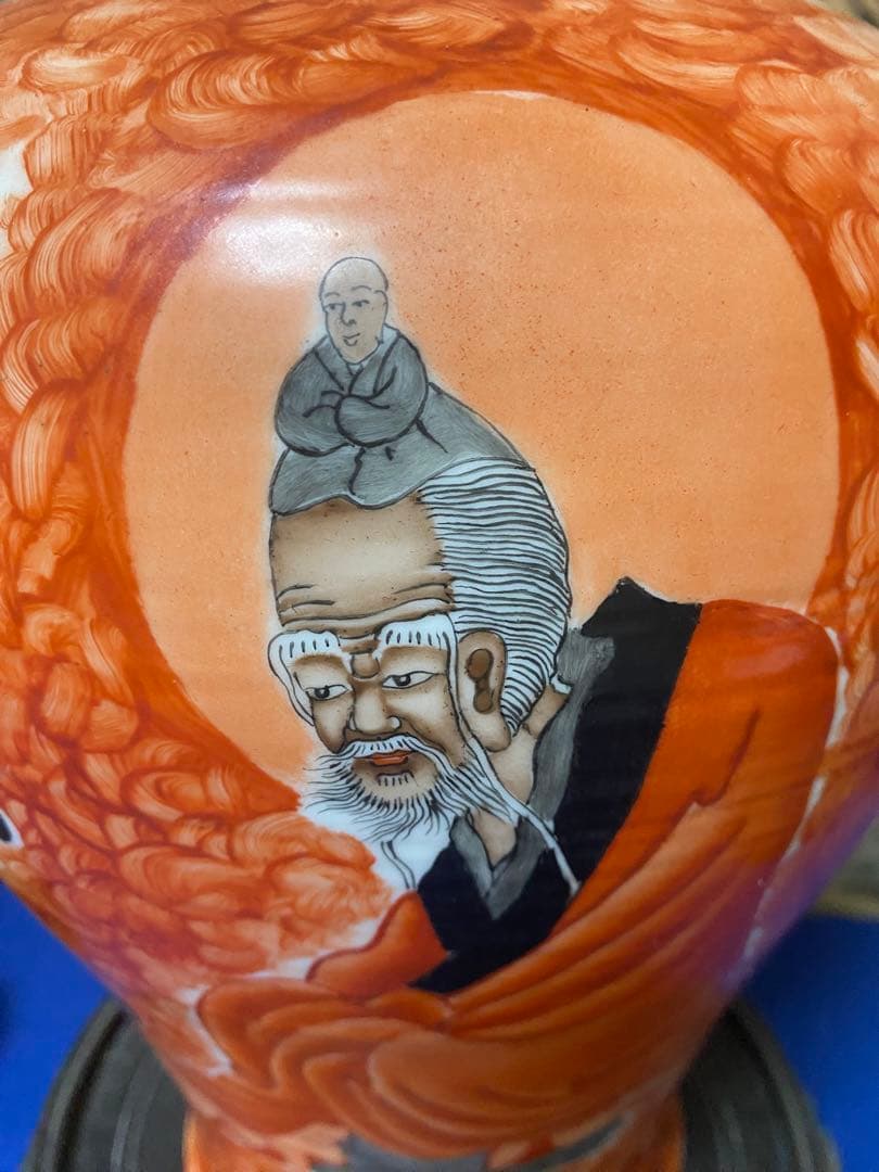 陶器の花瓶 老僧と小僧の絵柄