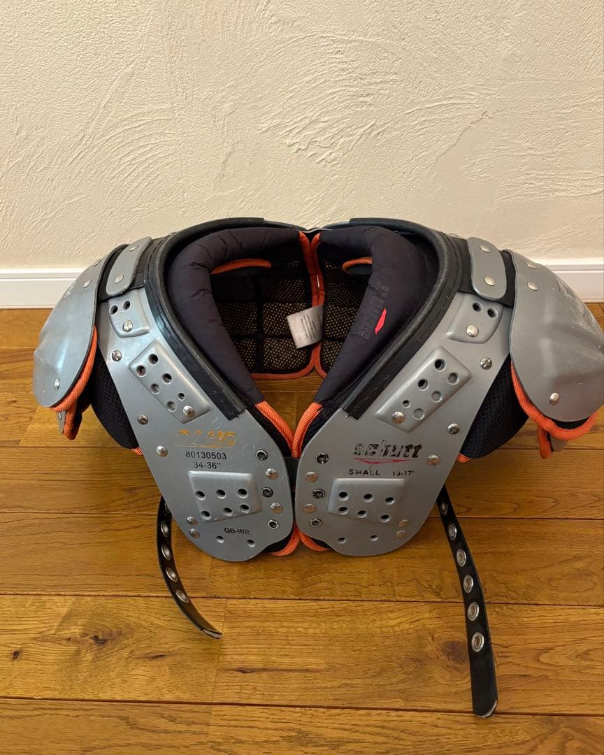 ショルダーパッド アメフト　schutt