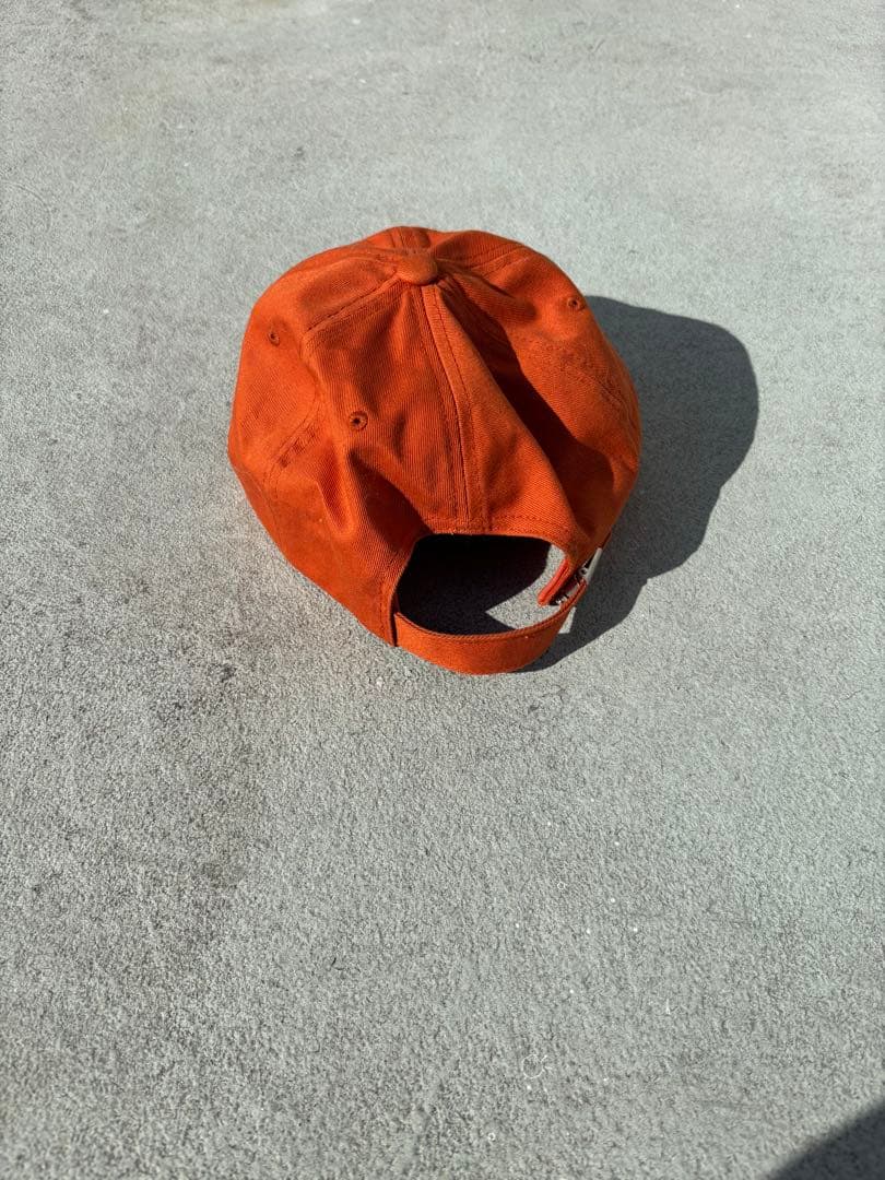 Stussy orange キャップ