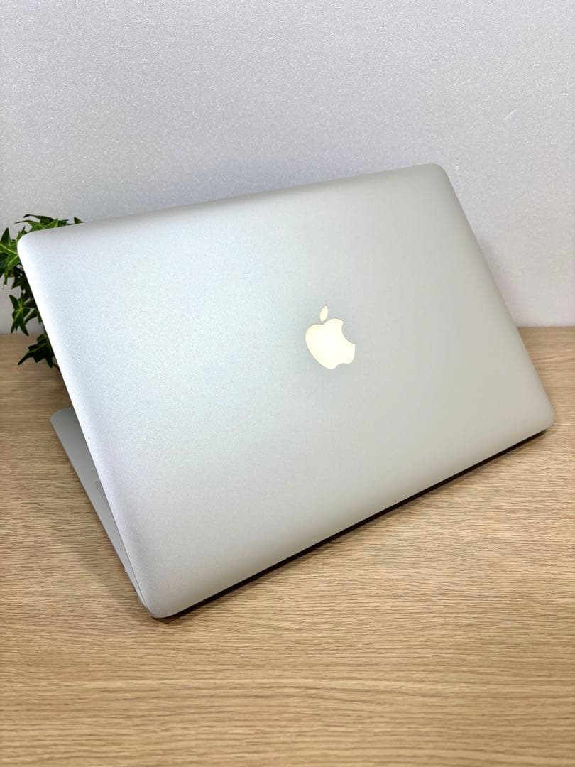 最上位3K！MacBook Pro 15 Office2021 i7 Win11