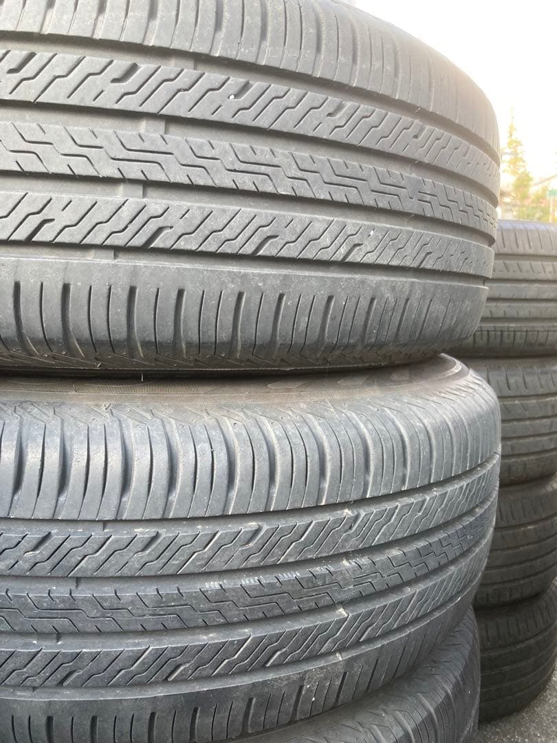 Sushiさん専用①タイヤ&ホイールほぼ新品！LEBEN 17インチ　225/