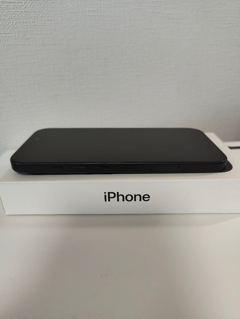 ブ*ト様 iPhone 16 128GB Black SIMフリー 充電ケーブ