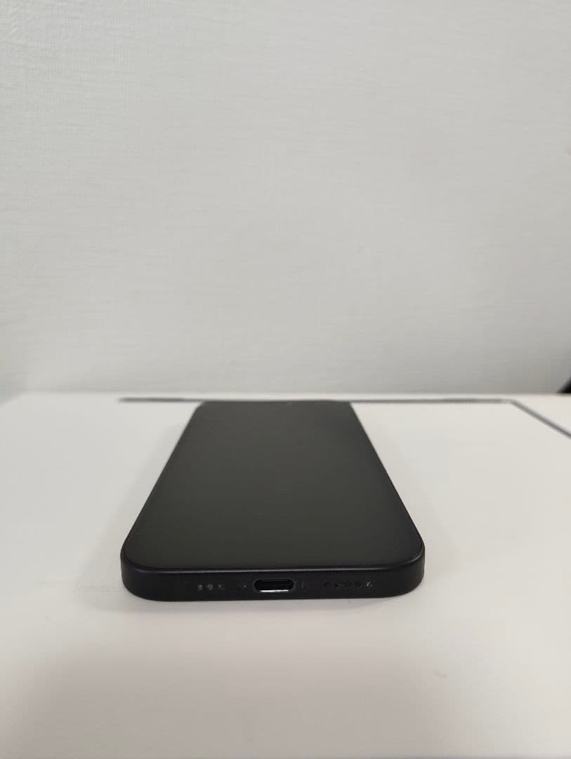 ブ*ト様 iPhone 16 128GB Black SIMフリー 充電ケーブ