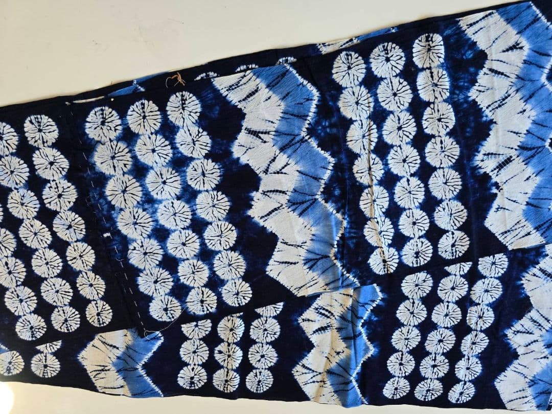 珍しい　有松鳴海絞り　縫い締め　丸紋　反物