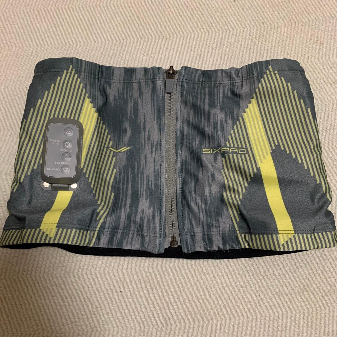 美品2024年モデル M SIXPADパワースーツコアベルト＆専用コントローラー