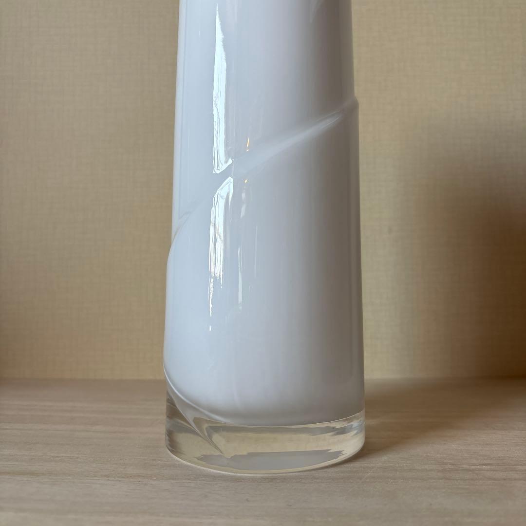 イッタラ　オパールホワイト　ガラス花瓶　ヴィンテージ　フラワーベース