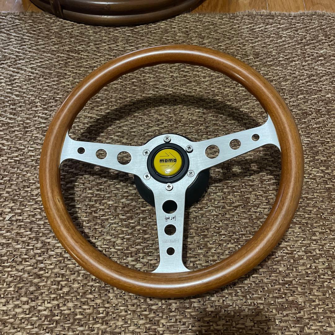モモ　momo indy インディ　35パイ　ウッドステアリング