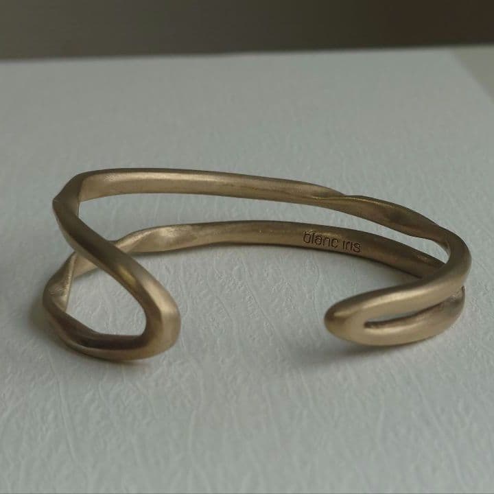 ブランイリス マットゴールド バングル