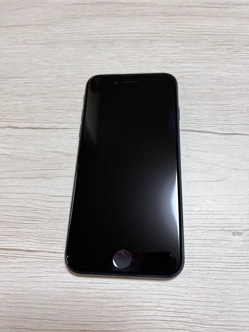 Apple iPhone SE第3世代64GB simフリー バッテリー91%