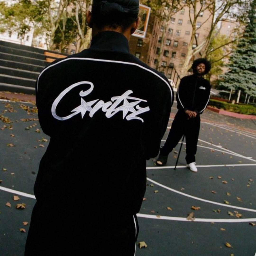 即日発送　corteiz セットアップ　ベロア　ブラック　 Mサイズ