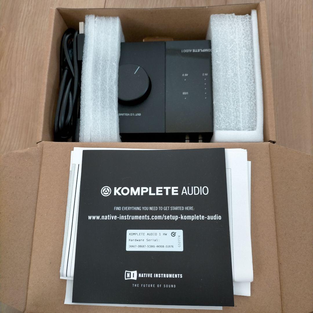 Komplete Audio 1 USBオーディオインターフェース