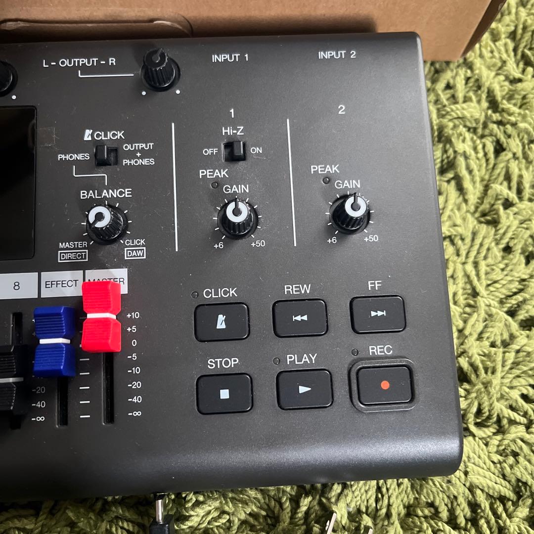 zoom R12 マルチトラックレコーダー