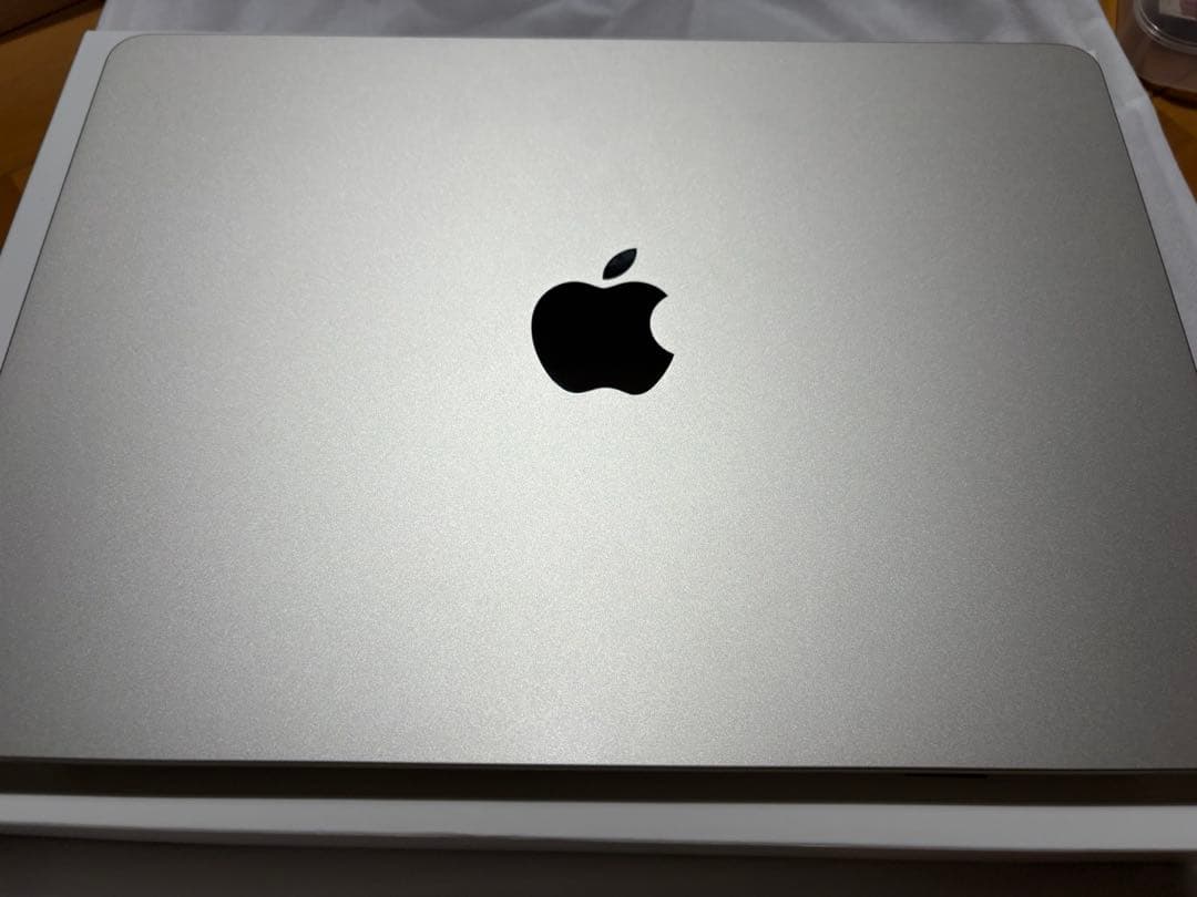 【美品】MacBook Air スターライト　付属品あり