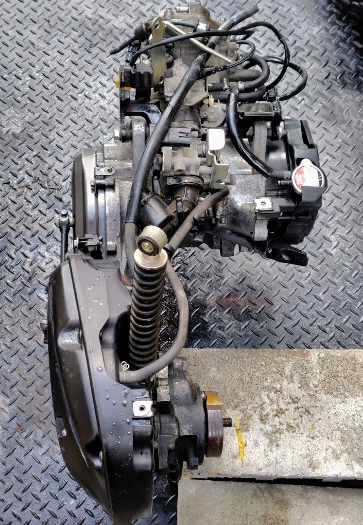 HONDAズーマー 純正50CCエンジン・リア廻り一式 【中古・お買得品】