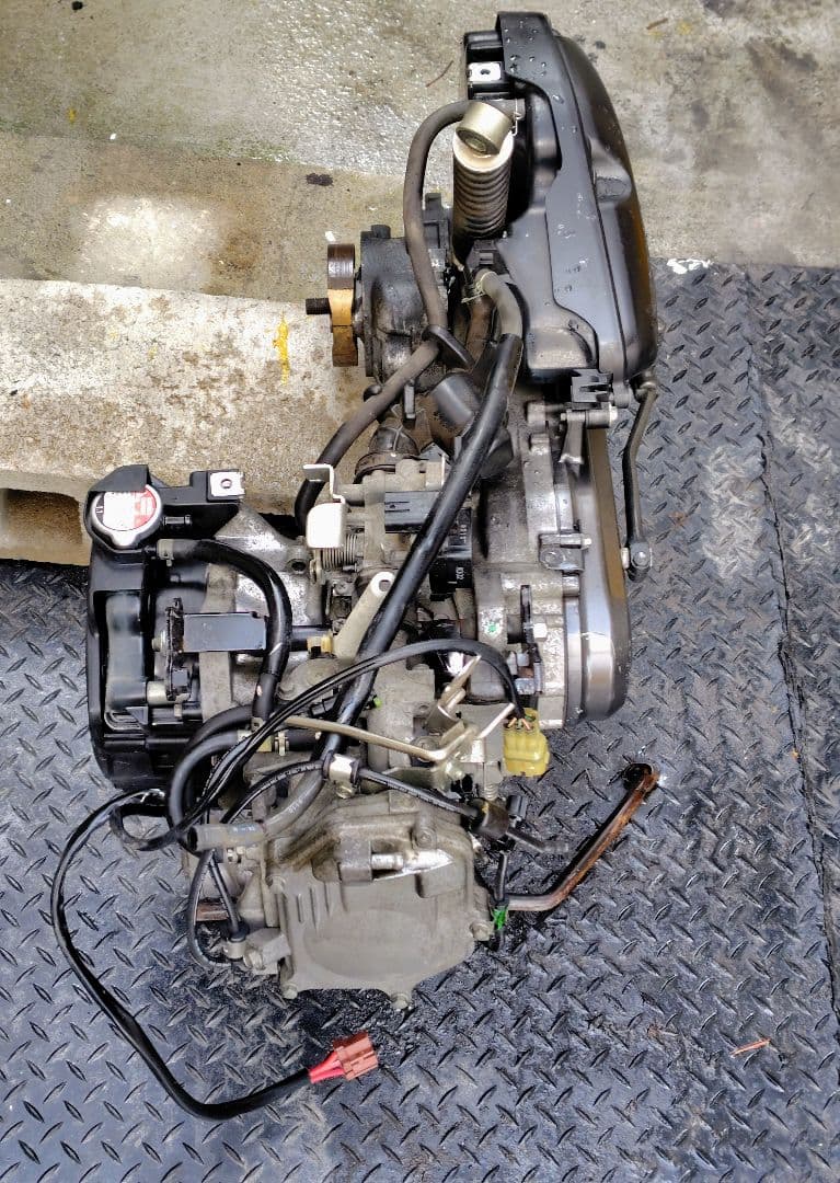 HONDAズーマー 純正50CCエンジン・リア廻り一式 【中古・お買得品】