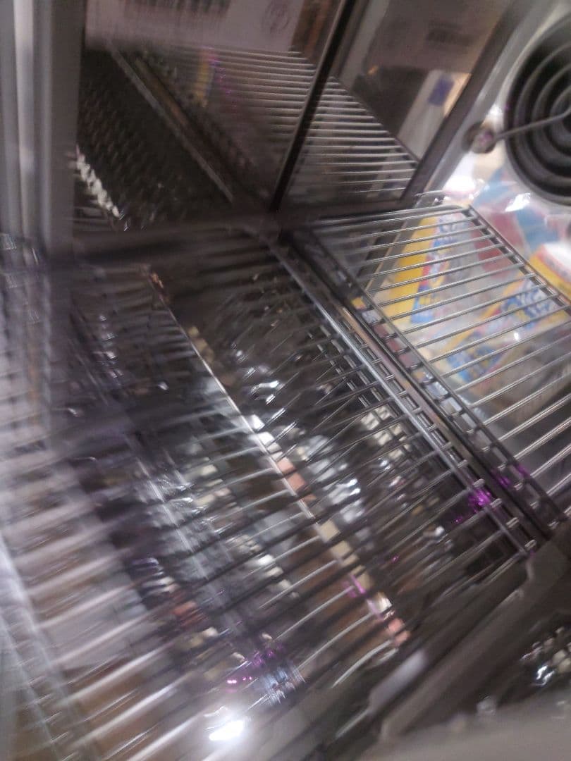 レッドブル冷蔵庫