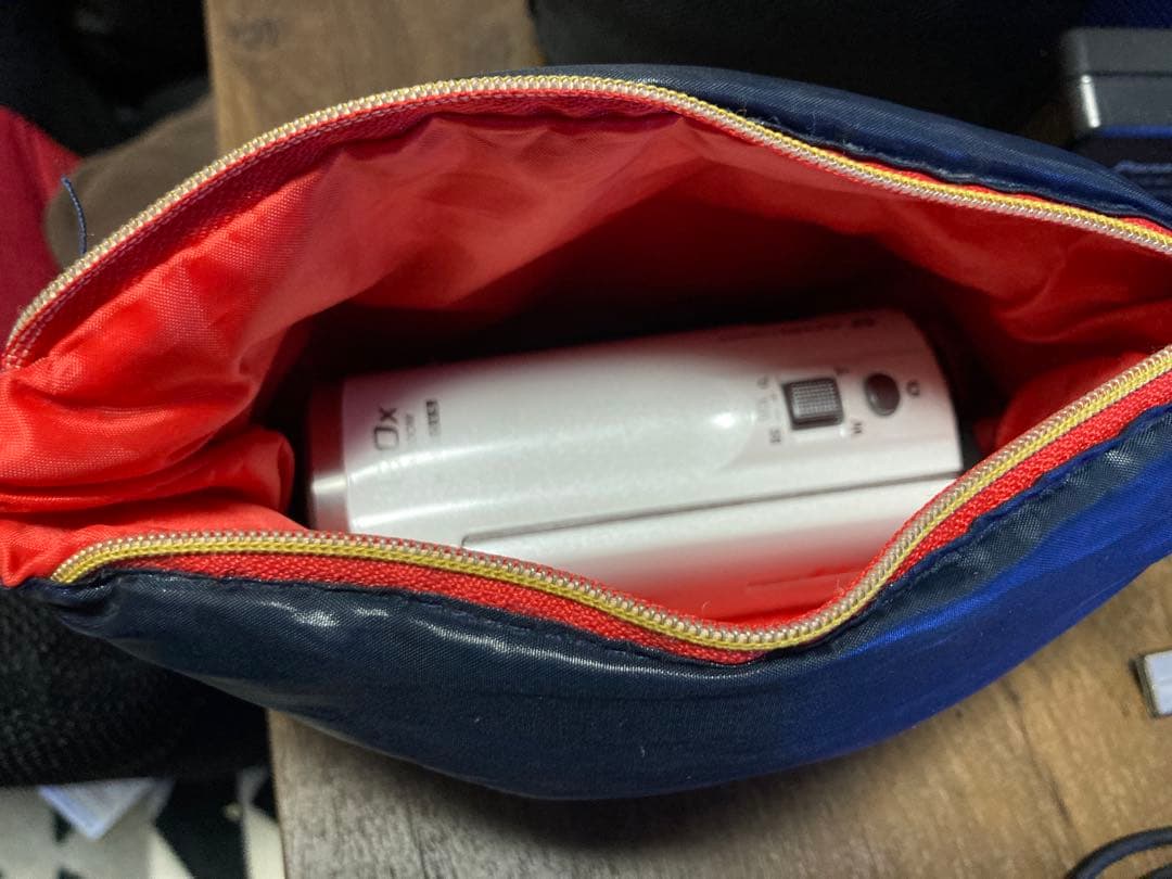 Panasonic HC-V520M ビデオカメラ 本体　付属品一式　ケース付き