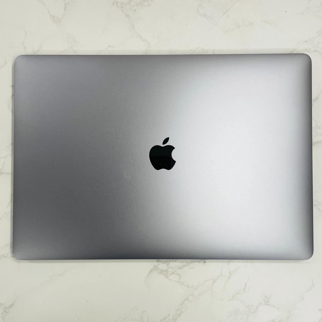 MacBook Pro 2018 15インチ i7 16GB 512GB