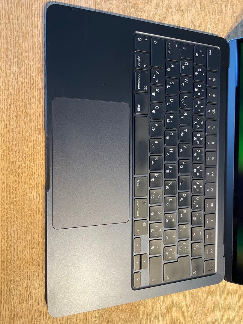 MacBook本体 Apple MacBook Air (M2, 16GB)