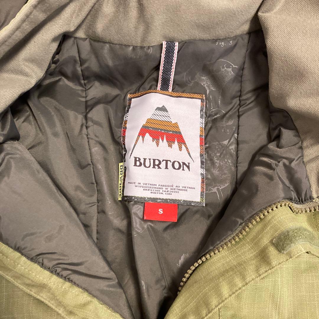 Burtonスノボーウェア