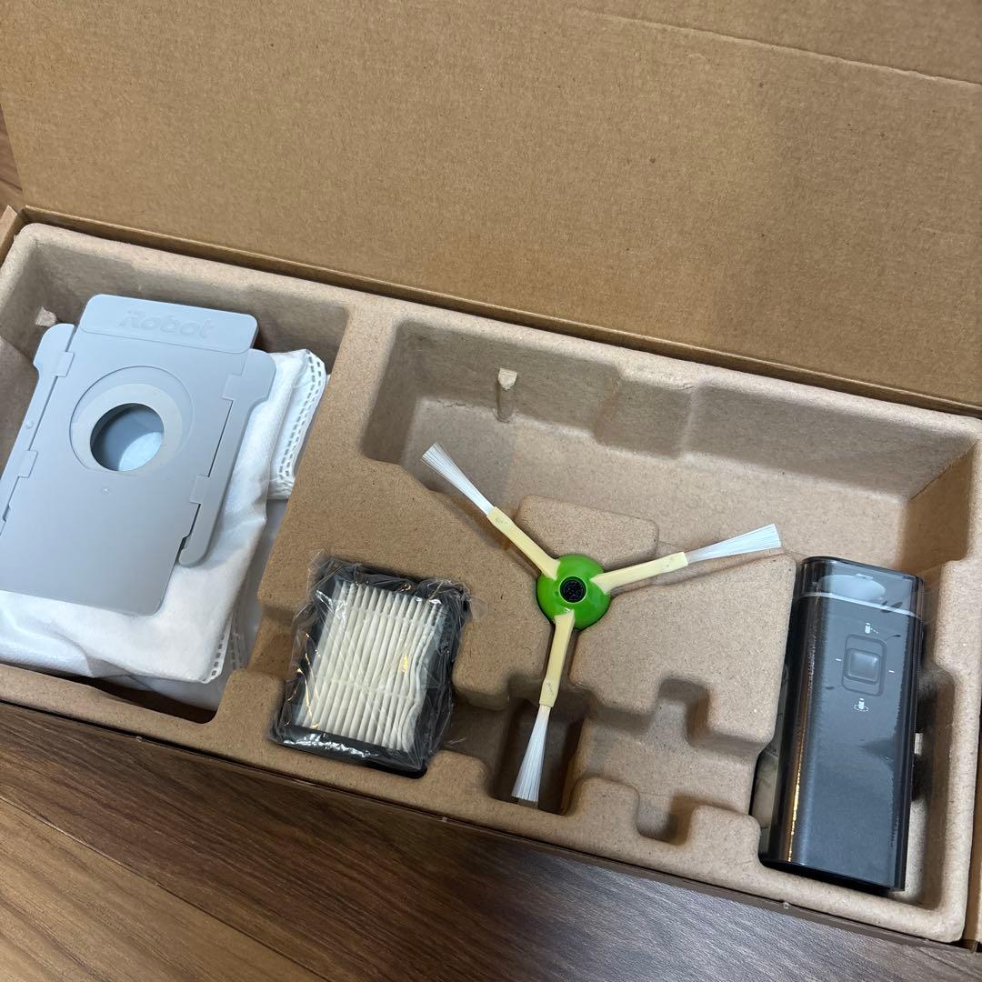 【新品部品付き】iRobot Roomba i7+ 本体 ルンバ 紙パック