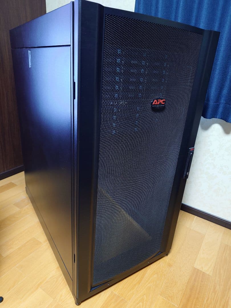 APC AR3104 サーバーラック 19インチマウント・24U