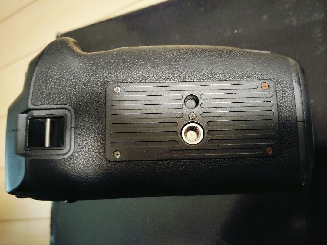 Canon EOS R本体+BG-E22