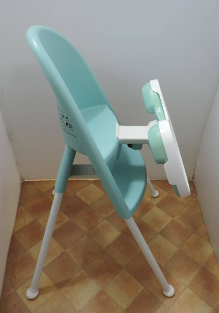 綺麗/ベビービョルンハイチェア/６～３６カ月/クリーニング済/２０２３年購入