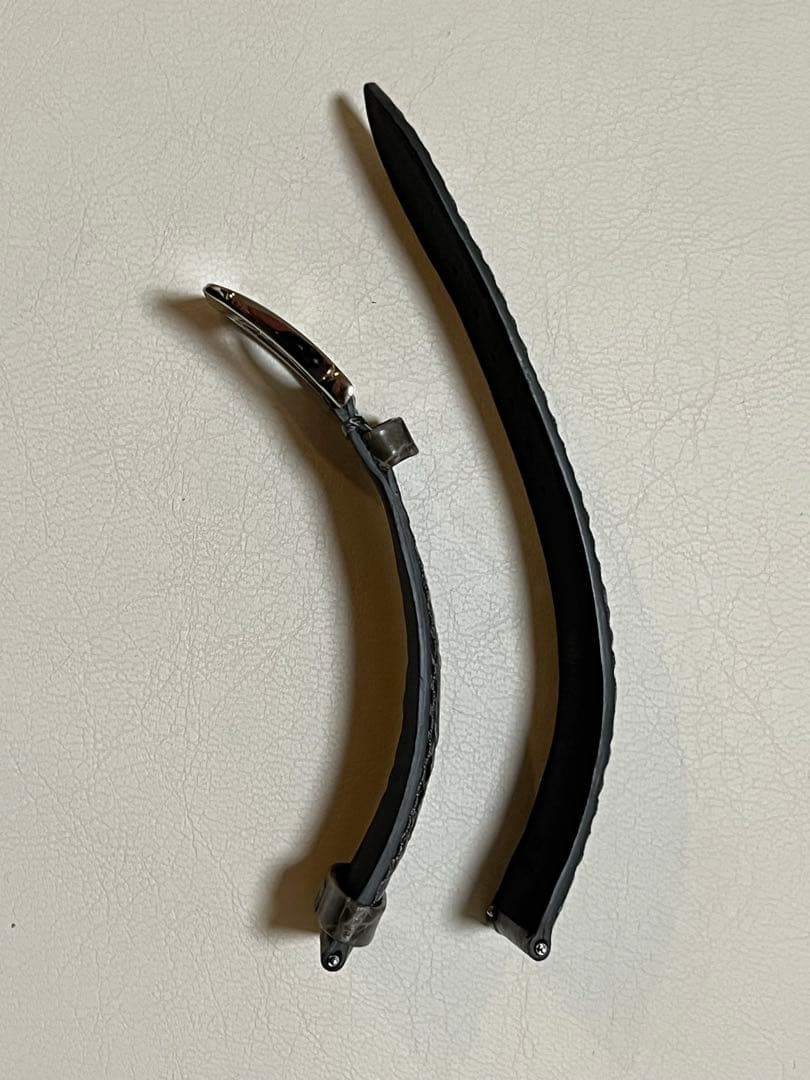 CamilleFournet カイマン シャイニー グレー 20/18