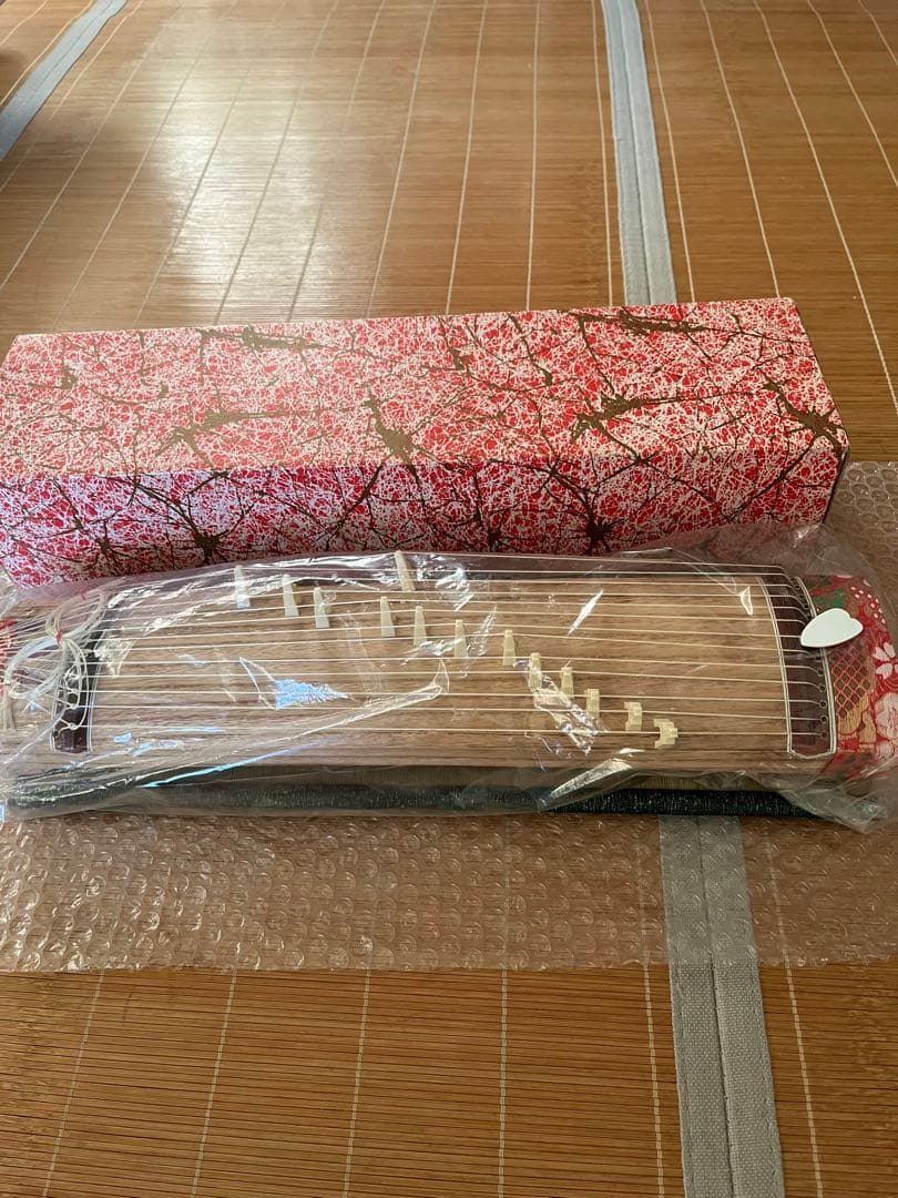 【美品】台座付き ミニ琴 13弦 和楽器 未使用・長期保管 動作確認済み