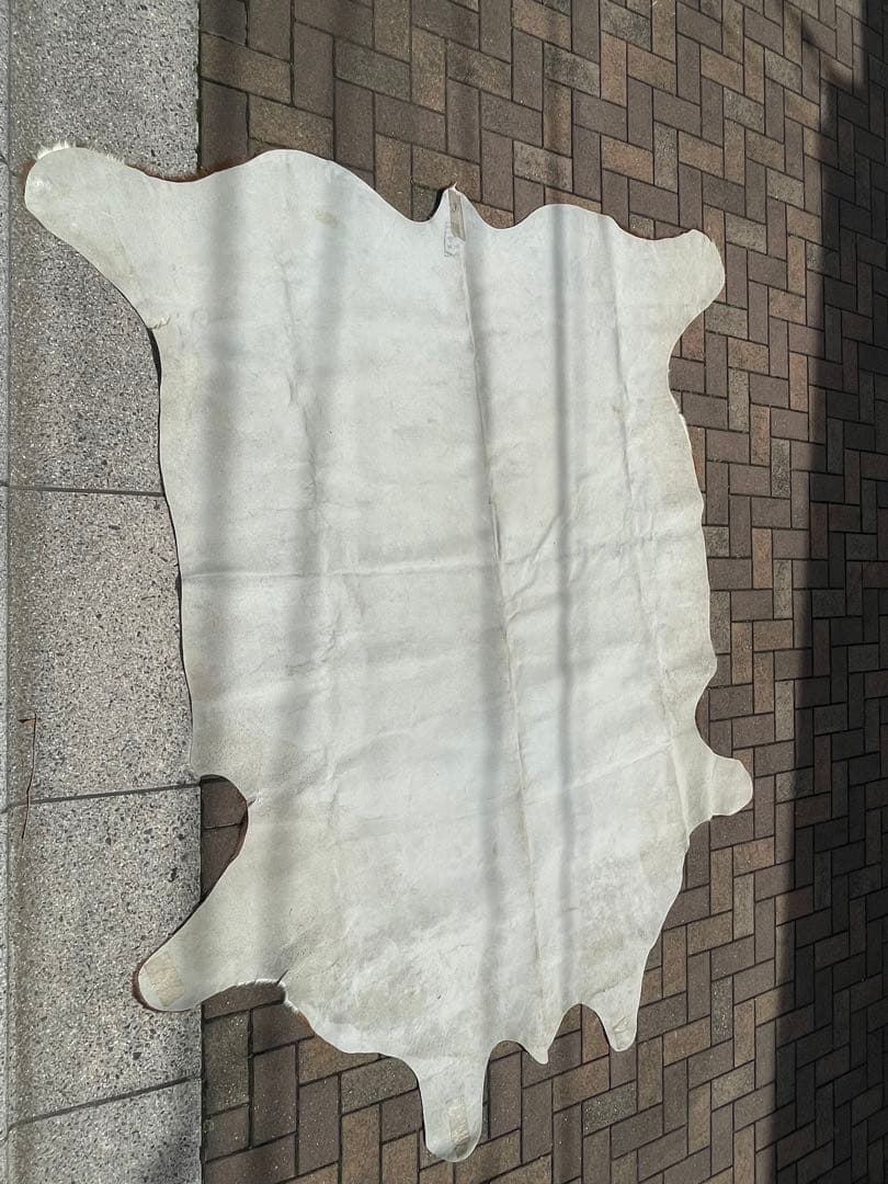 天然牛革ラグ 約210cm x 約195cm/本革大判本物/大きめカウラグ