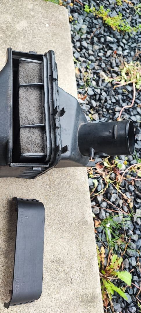 JZX110 1JZ-GTE 純正エアクリーナーBOX 割れなし。