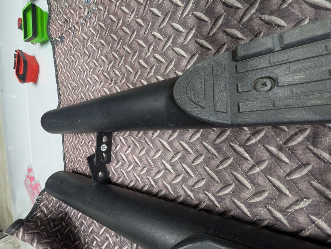 再販ランクル70(GRJ76）JAOSサイドステップ