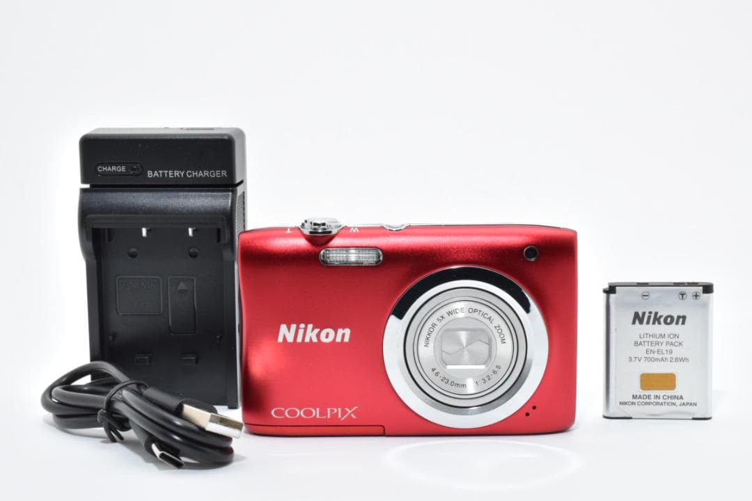 《 ほぼ新品 》 ニコン　Nikon COOLPIX A100 レッド