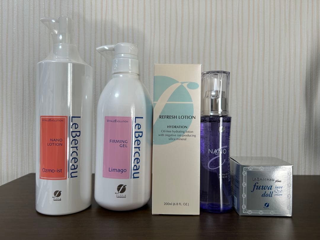 【はな】LeBerceauのスキンケア製品の5点セット（新品•未開封）