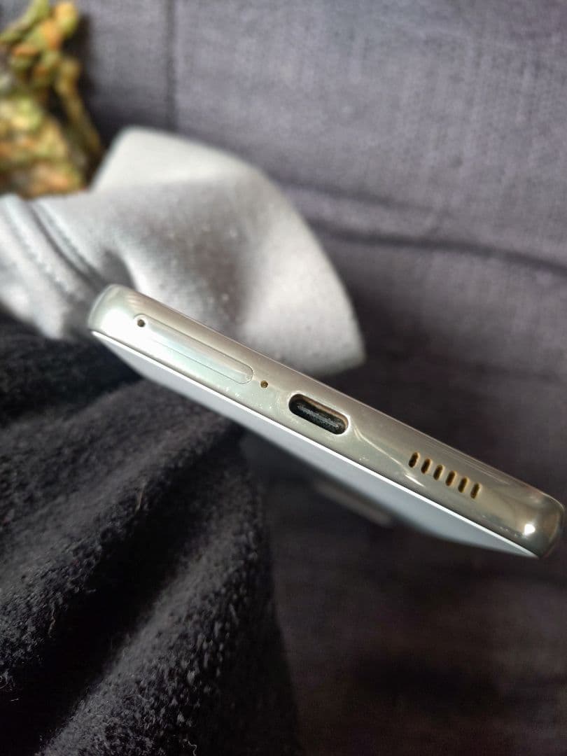 Galaxy a53 ホワイト docomo 美品 箱　取説　ピン sc-53c