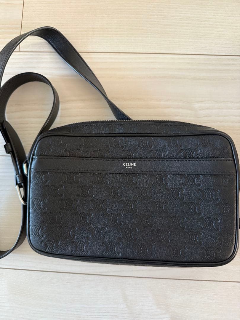 CELINE ブラック ショルダーバッグ