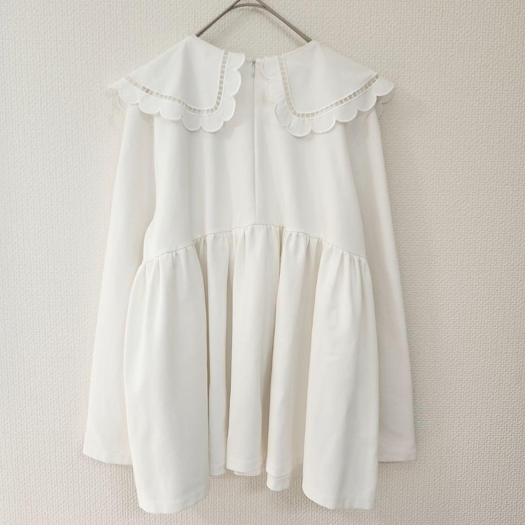 u*b様 美品✨　yori ヨリ　スカラップカラーフレアカットブラウス　長袖　ホ