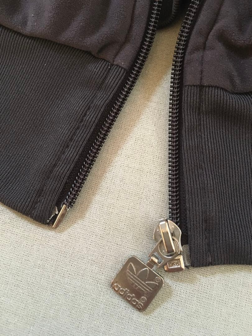 ★大幅値下★【希少・美品】y2k adidas 刺繍トレフォイルロゴ 万国旗タグ